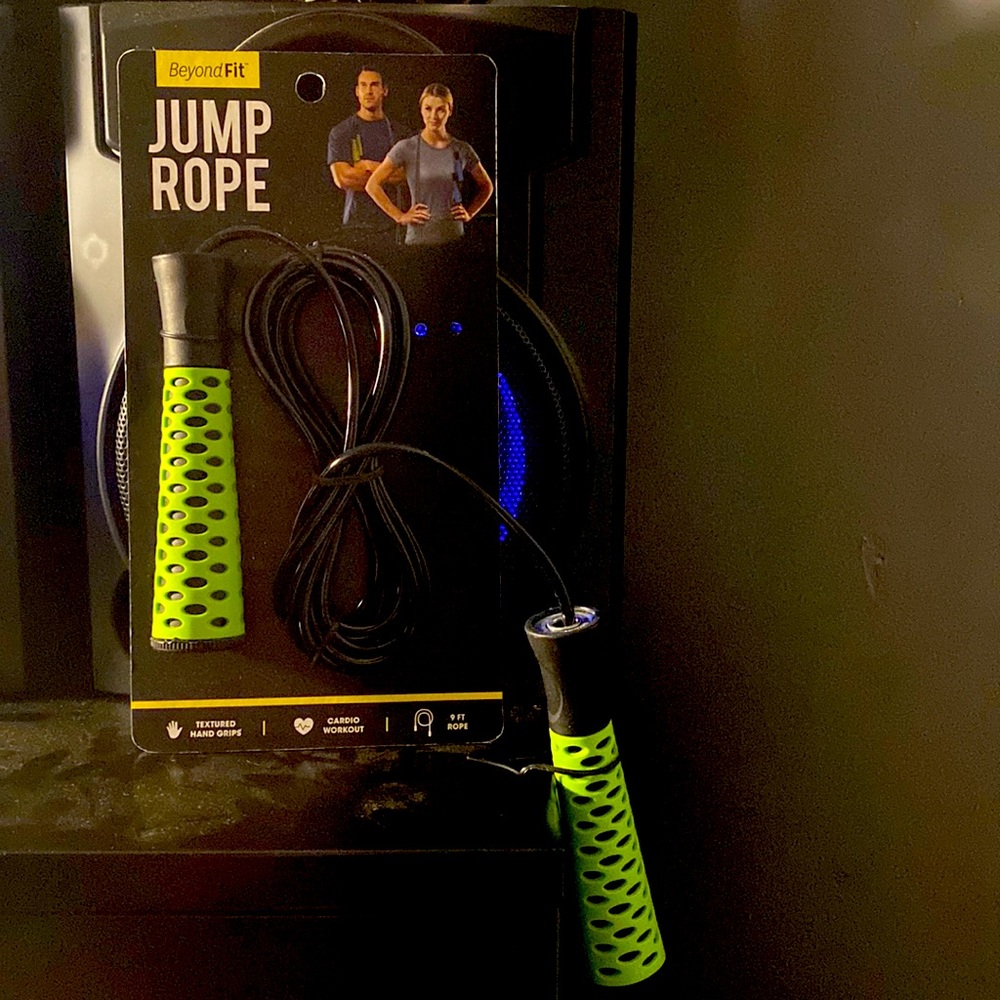 This is a brand new jump rope!